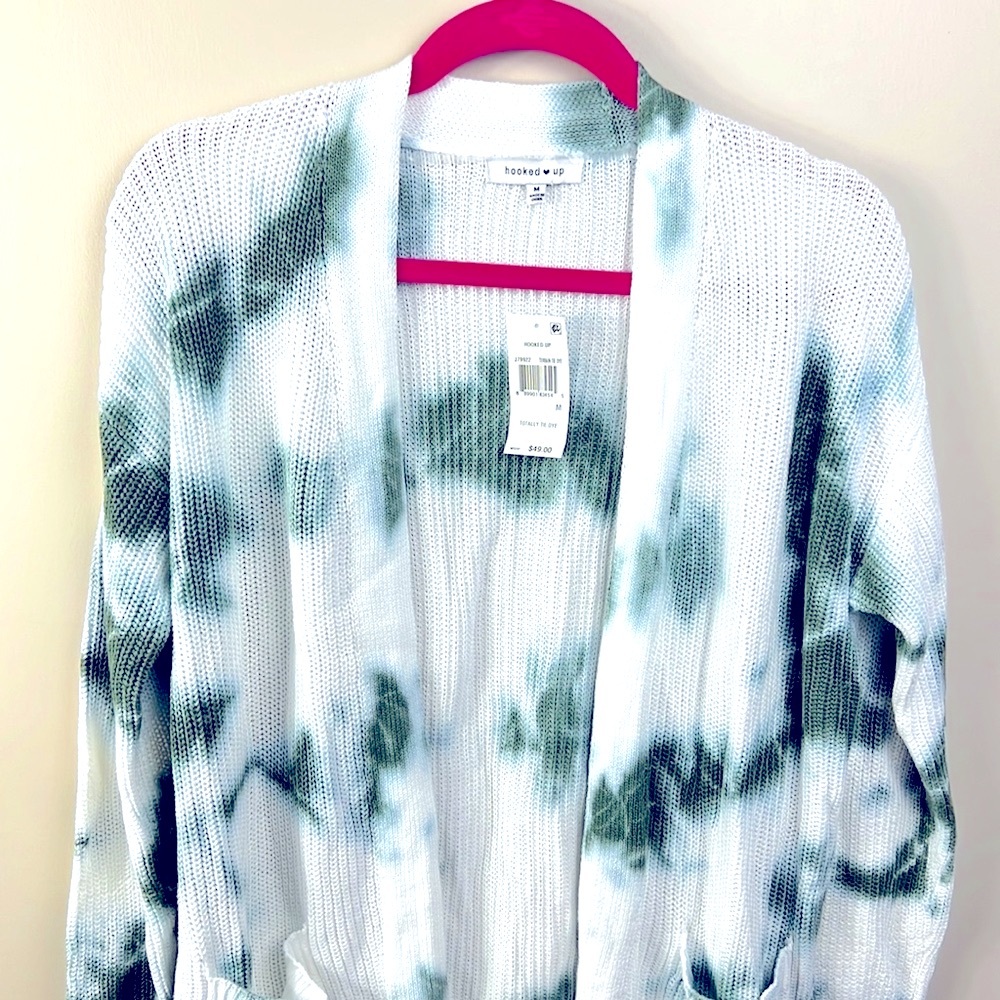 Tie Dye Sweater with Pockets - Picture 2 of 3